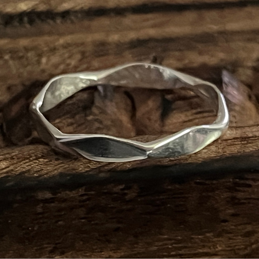 Taxco 925 Silver Wavy Ring Handmade stackable Mexican Jewelry - Picture 8 of 13